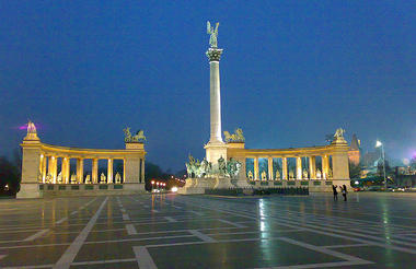 Heroes' Square